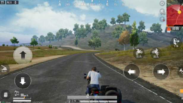 和平精英如何在摩托上使用武器2