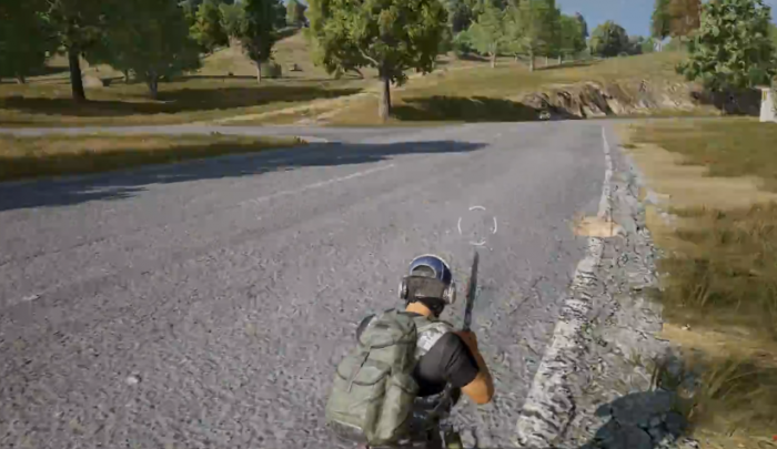 绝地求生怎么边跑边观察四周1