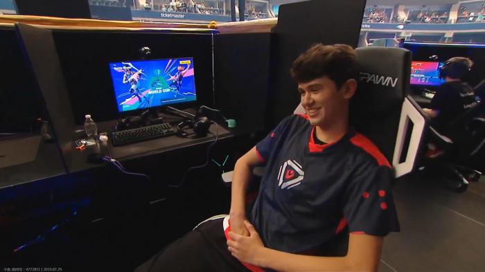 单排决赛冠军Bugha_单打决赛 单排决赛冠军Bugha_单打决赛